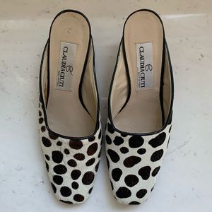 CLAUDIA CIUTI spotted pony hair mules